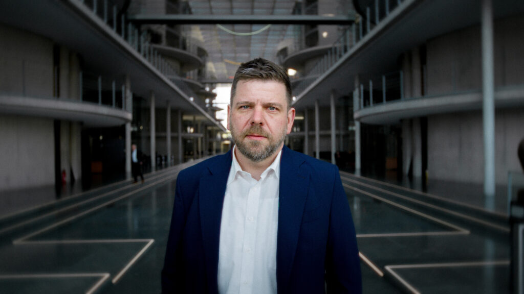 Axel Echeverria Bundestag Wahlwerbung Berlin Werbespot Kinowerbung Witten Benjamin Weu